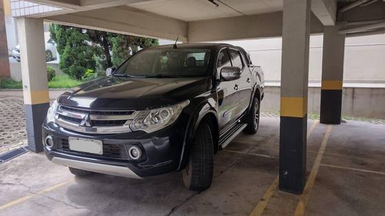 MITSUBISHI L200 TRITON 2.4 16V TURBO DIESEL SPORT HPE TOP CD 4P 4X4 AUTOMÁTICO